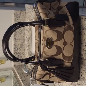Coach pocketbook w/ card/key chain holder